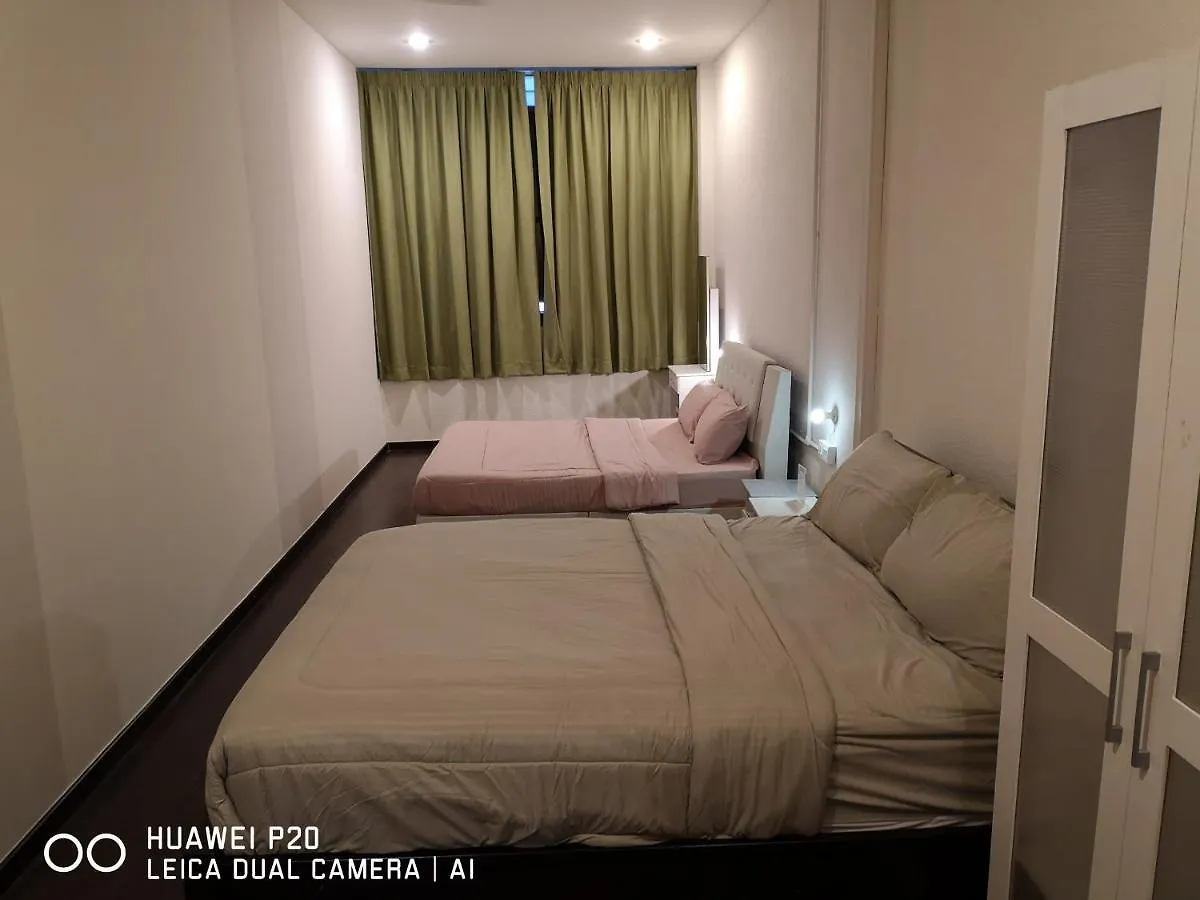 Apple Backpackers Hotel George Town 2*,  Malaysia