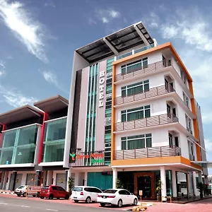 Terra Nova 3* Malacca
